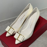 ䷹       SH08523-1  7CM