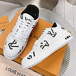 ̺  YF3011