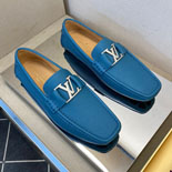 ̺      YF05786-4